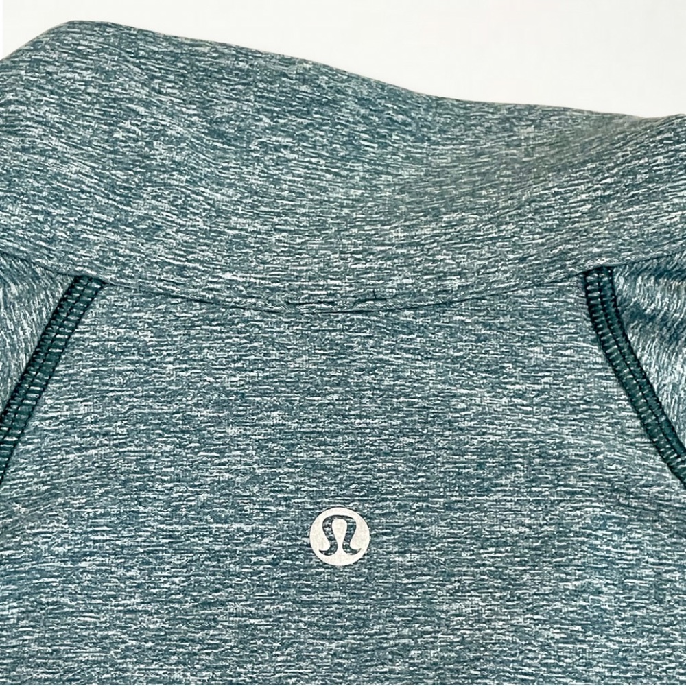 Lululemon Surge Warm 1/2 Zip Silver Heathered Defender Size M/L - Picture 15 of 16